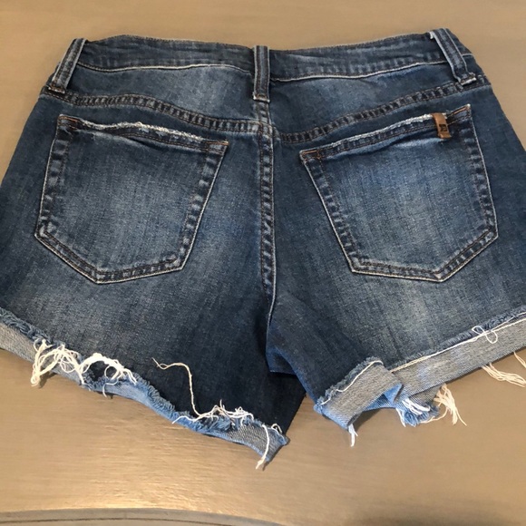 Joe’s Jeans 3.5 inch Inseam Shorts - Picture 2 of 4